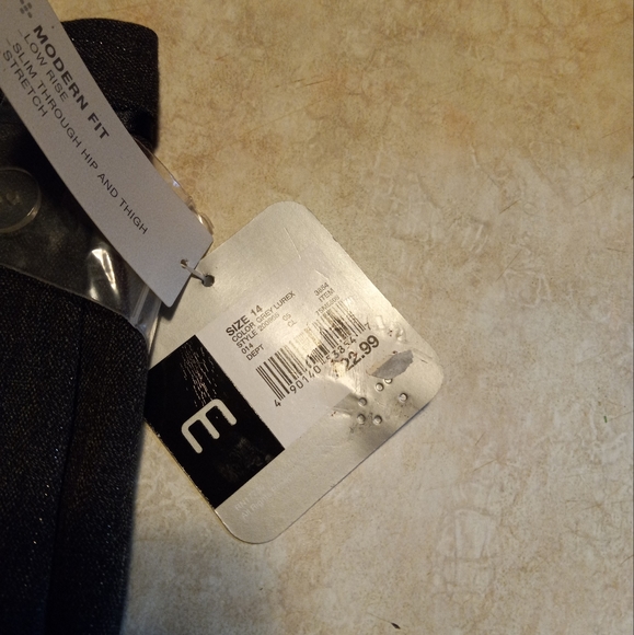 Massimo pants. - Picture 5 of 6